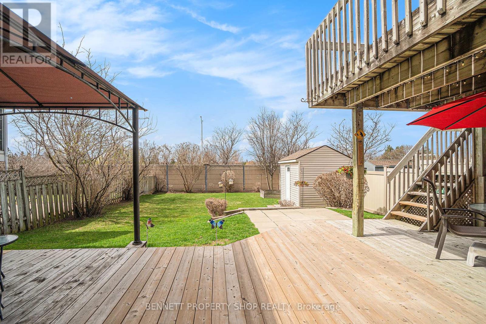 22 Gesner Court, Ottawa, Ontario  K2L 3K1 - Photo 3 - X12119898