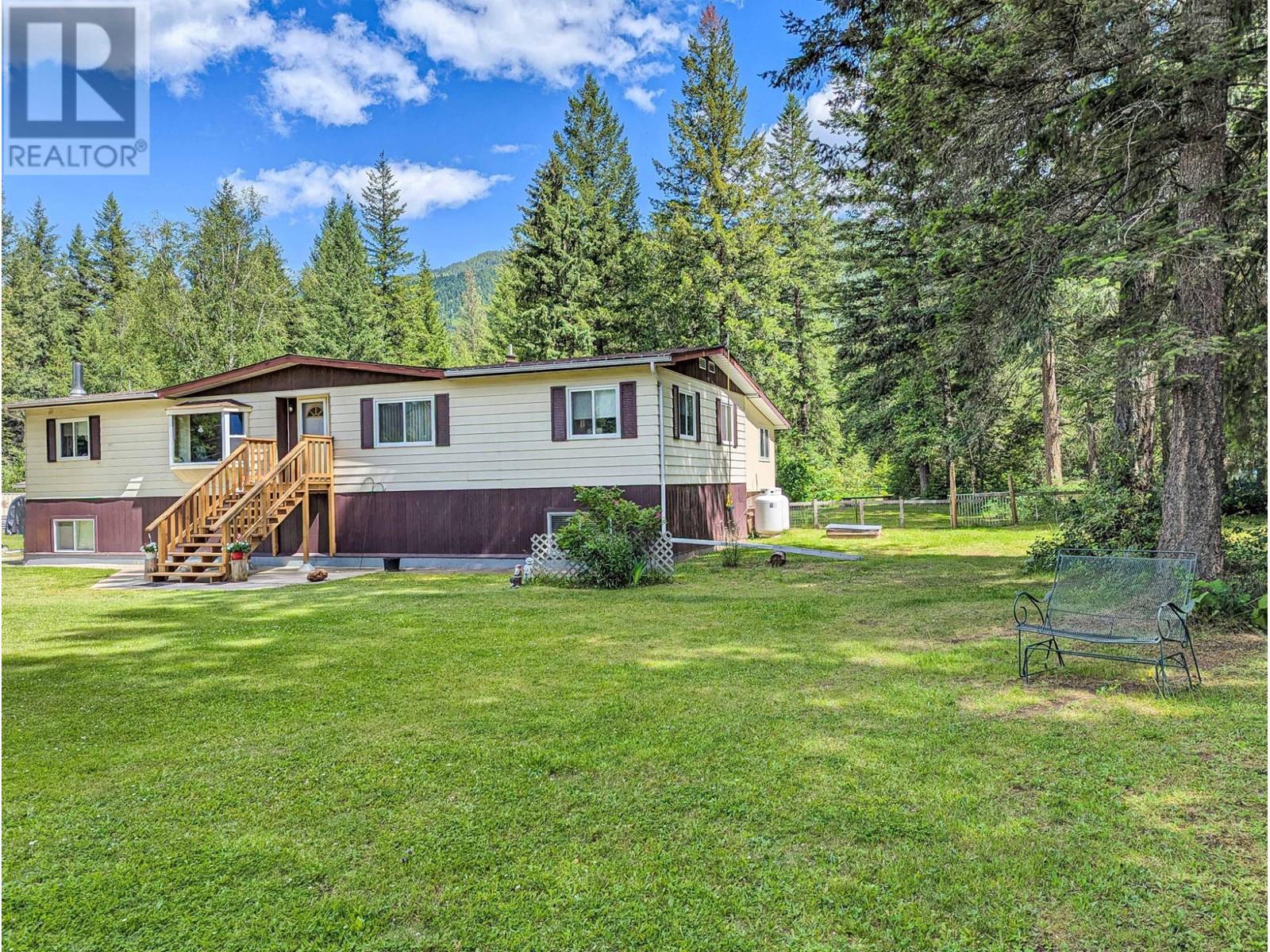 1132 Caroline Road, Clearwater, British Columbia  V0E 1N2 - Photo 42 - 10348552