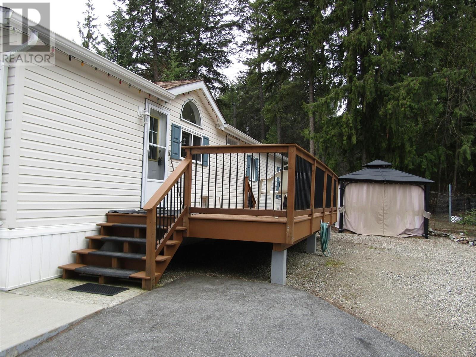 1534 Mcintyre Road, Christina Lake, British Columbia  V0H 1E0 - Photo 2 - 10348408