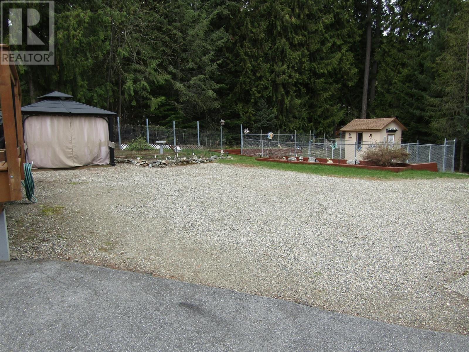 1534 Mcintyre Road, Christina Lake, British Columbia  V0H 1E0 - Photo 21 - 10348408