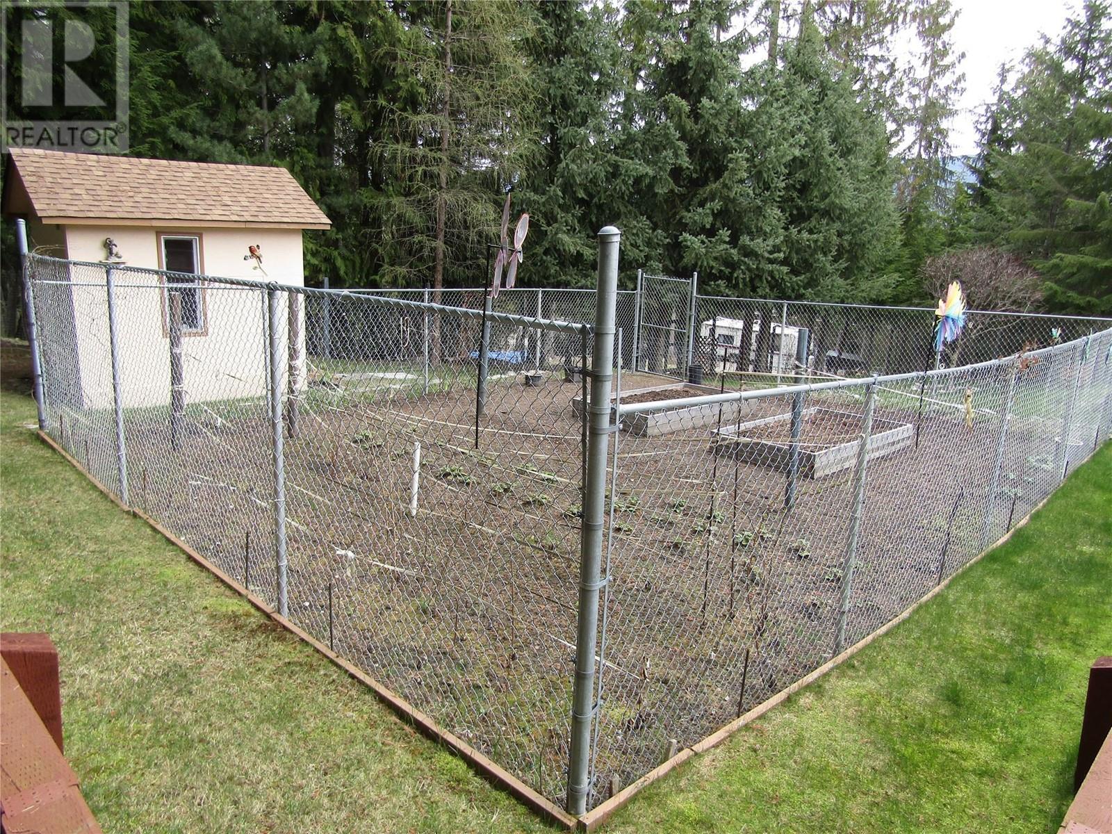1534 MCINTYRE Road, Christina Lake, BC V0H1E0