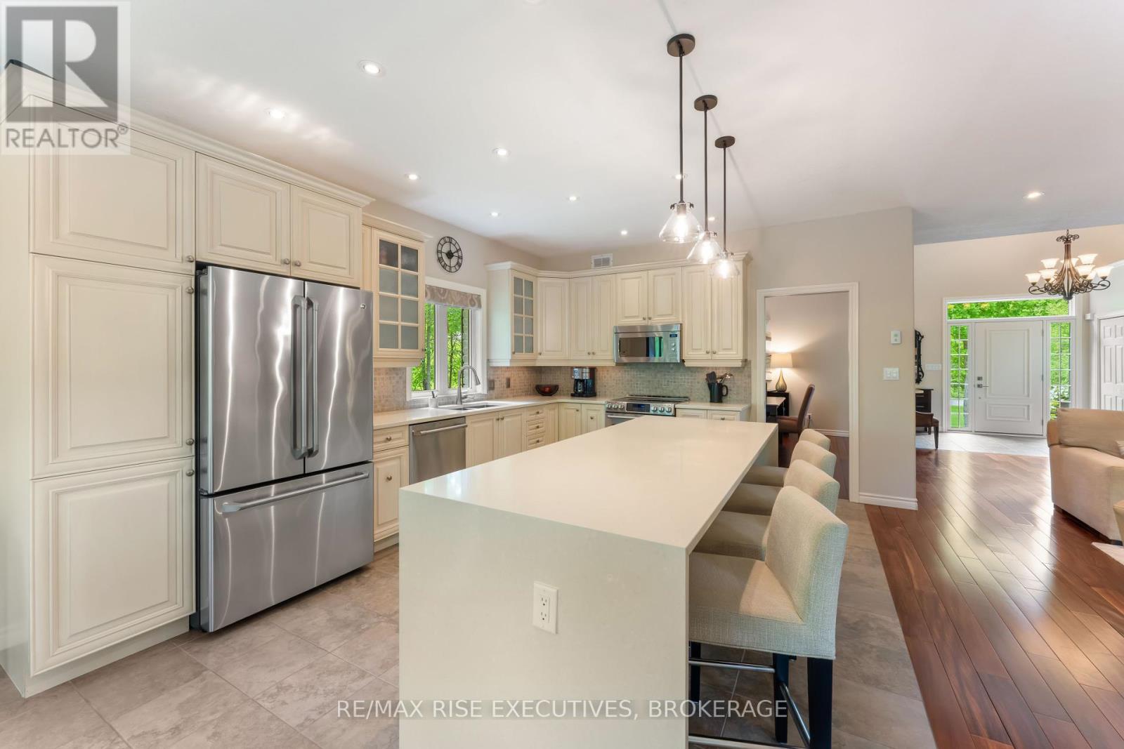 56 Fawn Brook Drive, Frontenac, Ontario  K0H 1M0 - Photo 12 - X12159278