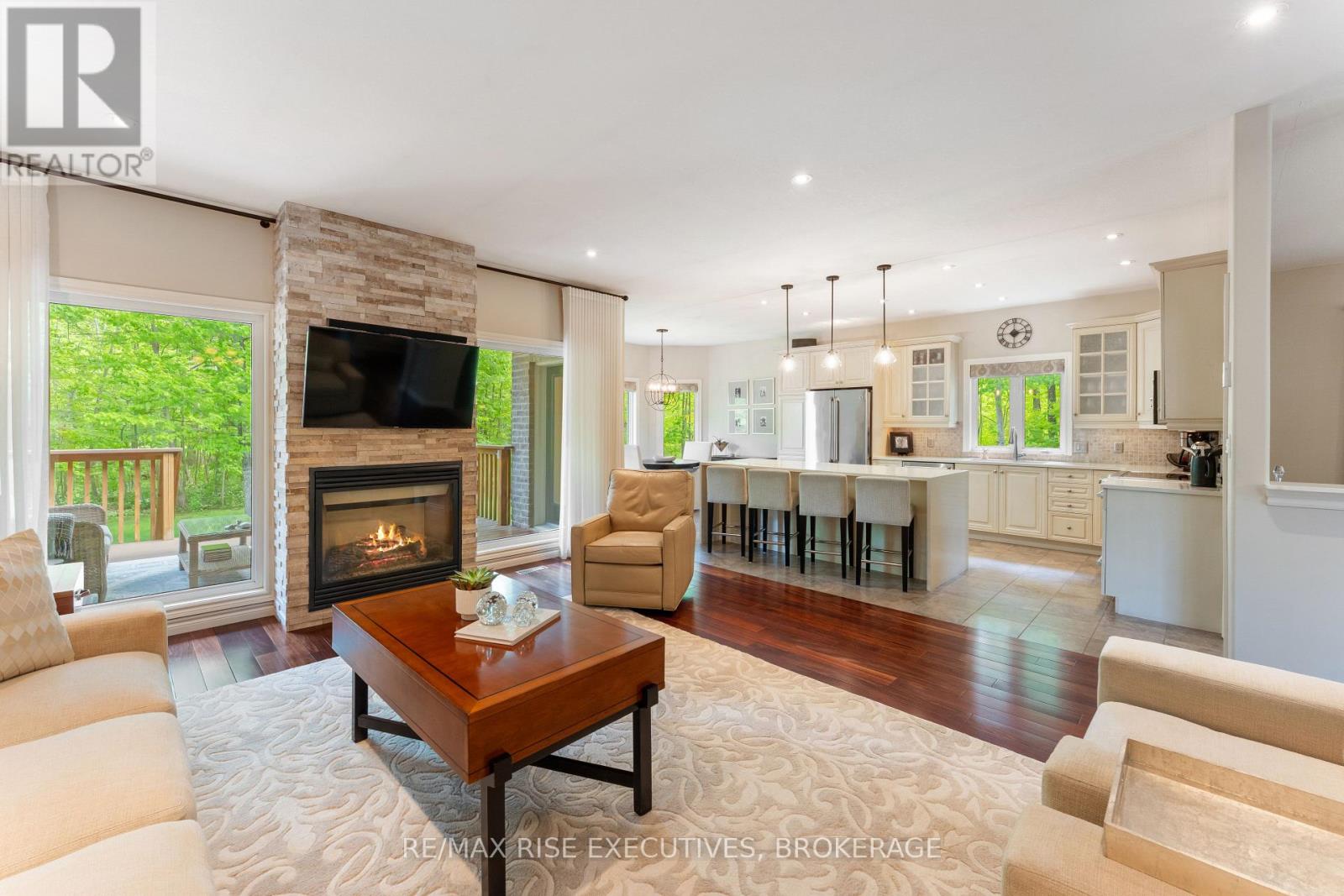 56 Fawn Brook Drive, Frontenac, Ontario  K0H 1M0 - Photo 9 - X12159278