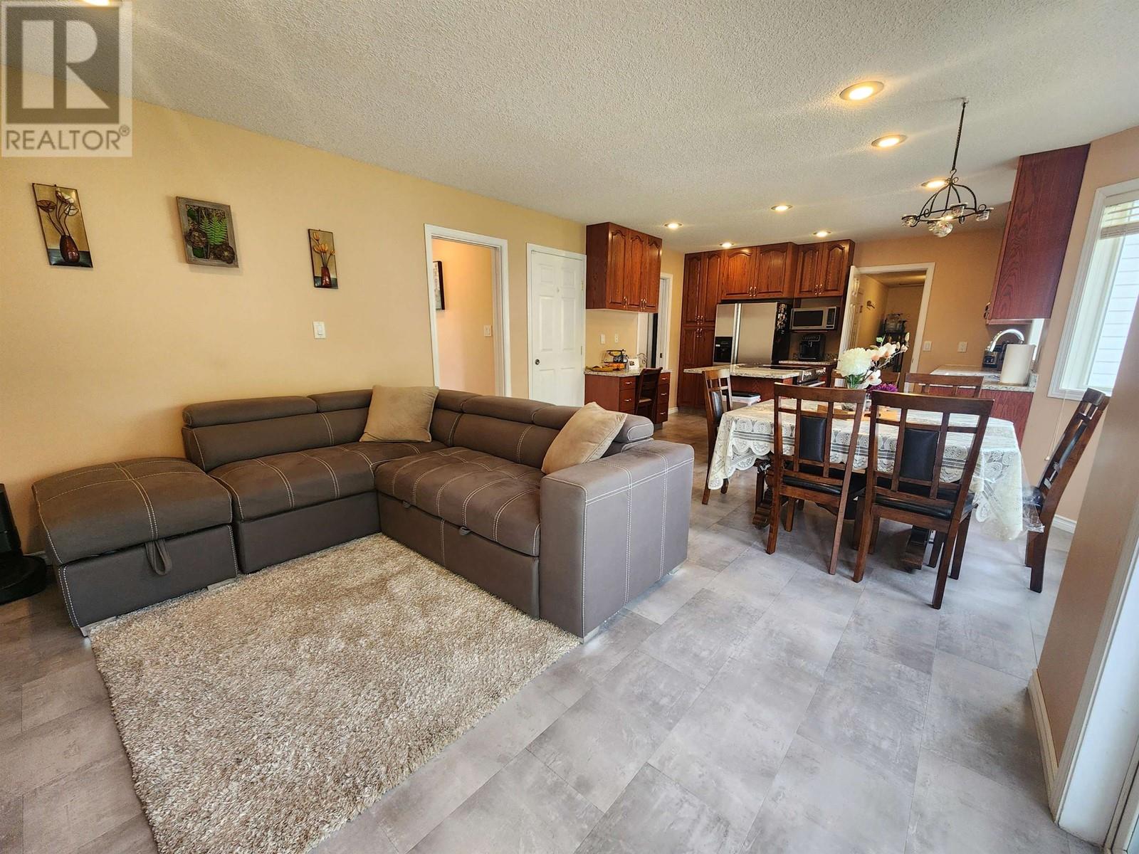 6808 Westgate Avenue, Prince George, British Columbia  V2N 5R2 - Photo 15 - R3004082