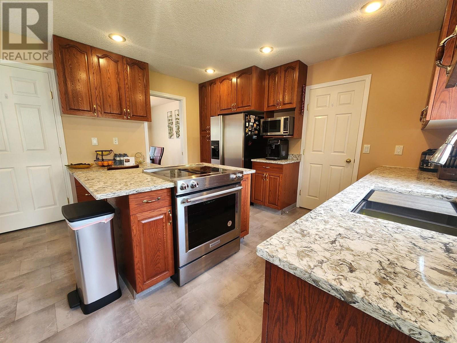 6808 Westgate Avenue, Prince George, British Columbia  V2N 5R2 - Photo 12 - R3004082