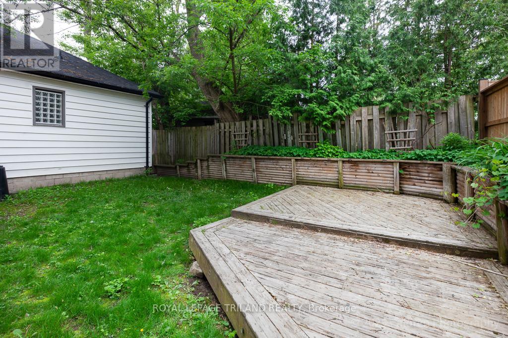 Photo 10 of 41 for 253 Riverside Drive
