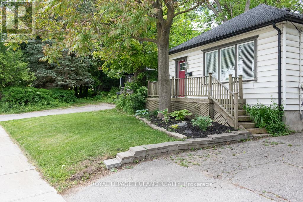 Photo 4 of 41 for 253 Riverside Drive