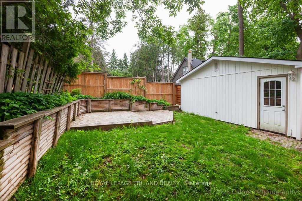 Photo 8 of 41 for 253 Riverside Drive