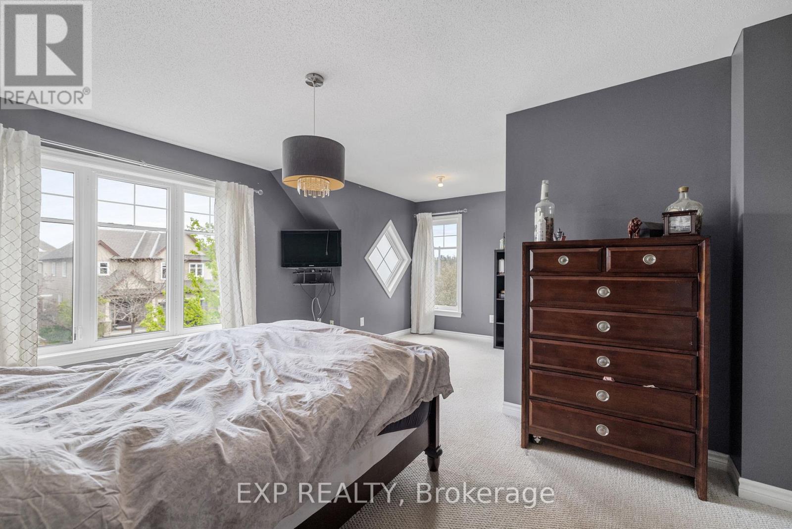 613 Willowmere Way, Ottawa, Ontario  K1T 0K2 - Photo 22 - X12159029