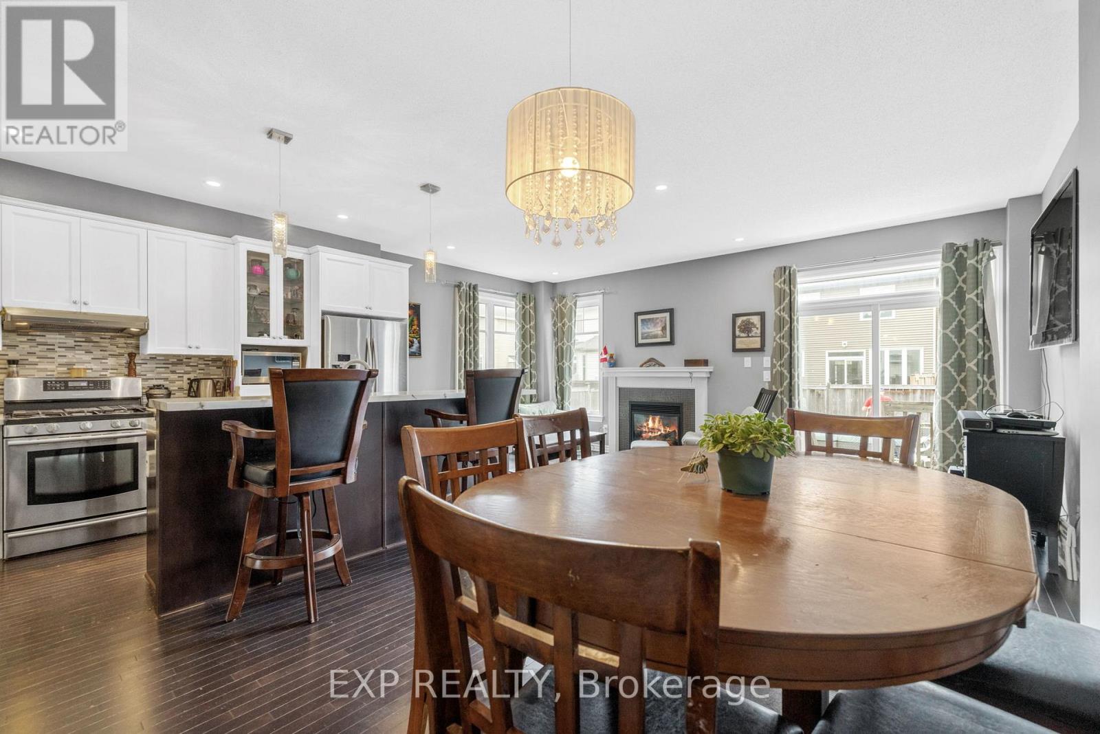 613 Willowmere Way, Ottawa, Ontario  K1T 0K2 - Photo 7 - X12159029