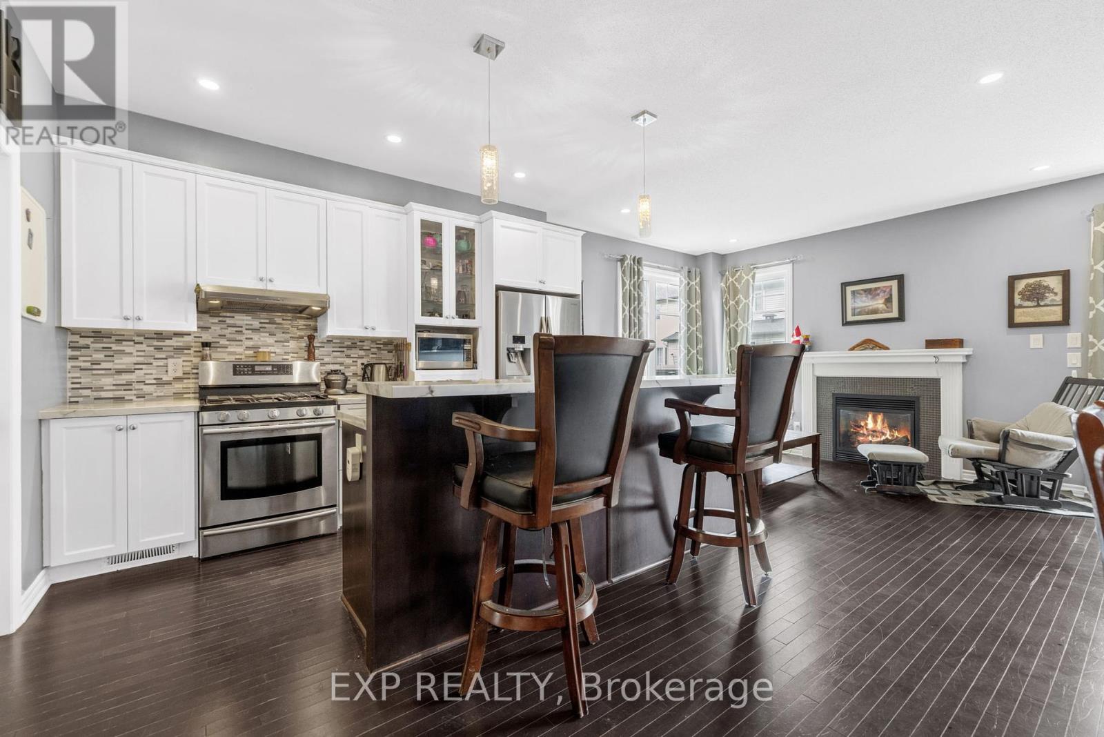613 Willowmere Way, Ottawa, Ontario  K1T 0K2 - Photo 8 - X12159029