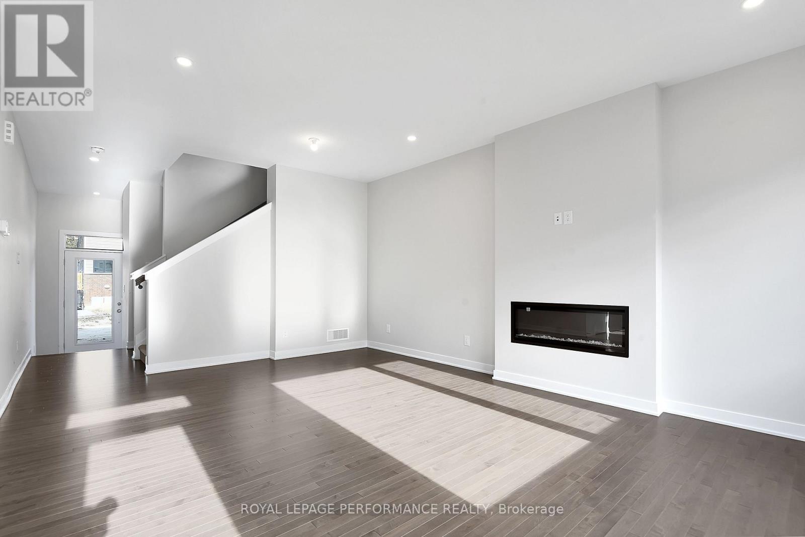 116 Pizzicato Street, Ottawa, Ontario  K1W 0S2 - Photo 24 - X12159339