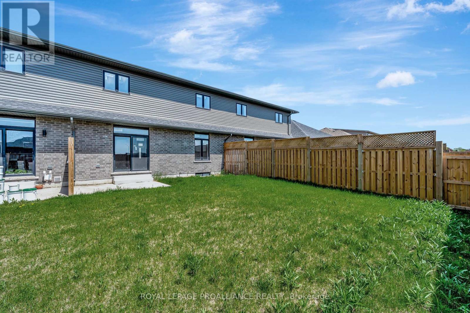 166 Appledene Drive, Quinte West, Ontario  K8V 0K3 - Photo 26 - X12144051