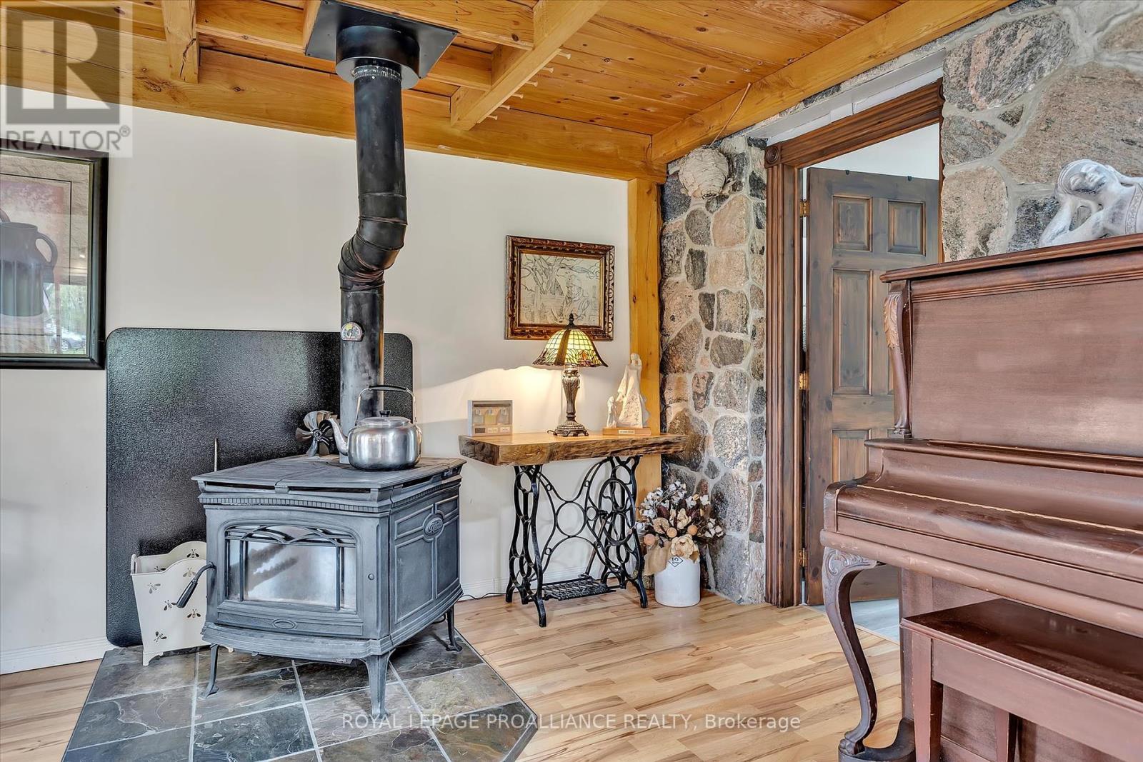 36789 Highway 62, Hastings Highlands, Ontario  K0J 1L0 - Photo 16 - X12158636