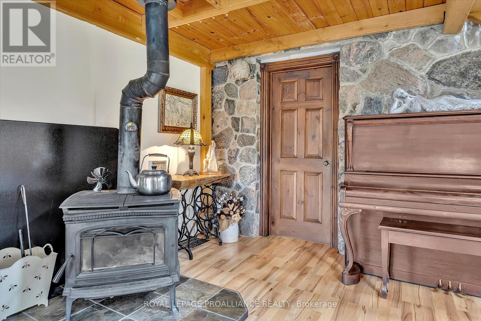 36789 Highway 62, Hastings Highlands, Ontario  K0J 1L0 - Photo 15 - X12158636