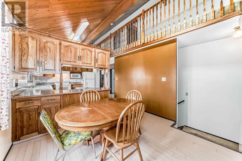 3859 51 Ave Close, Ponoka, Alberta  T4J 1C7 - Photo 9 - A2221152
