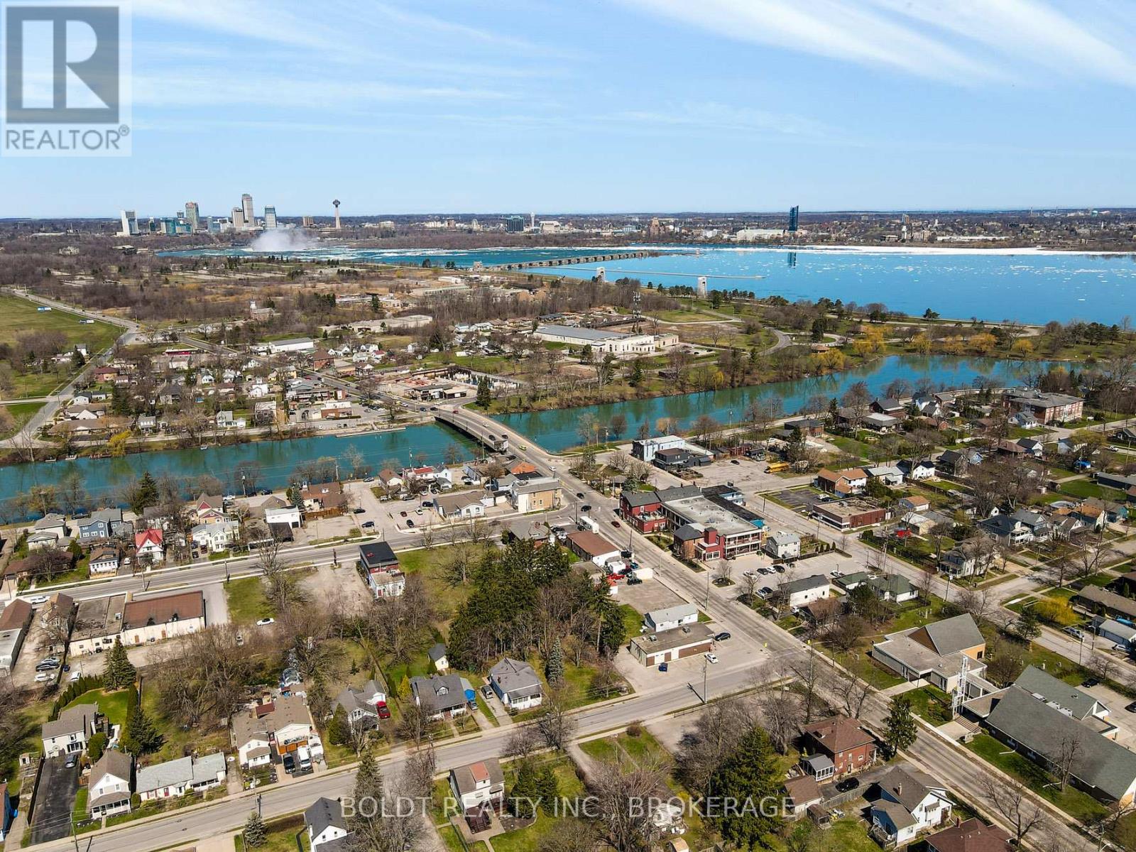 211 - 3710 Main Street, Niagara Falls, Ontario  L2G 6B1 - Photo 28 - X12159329