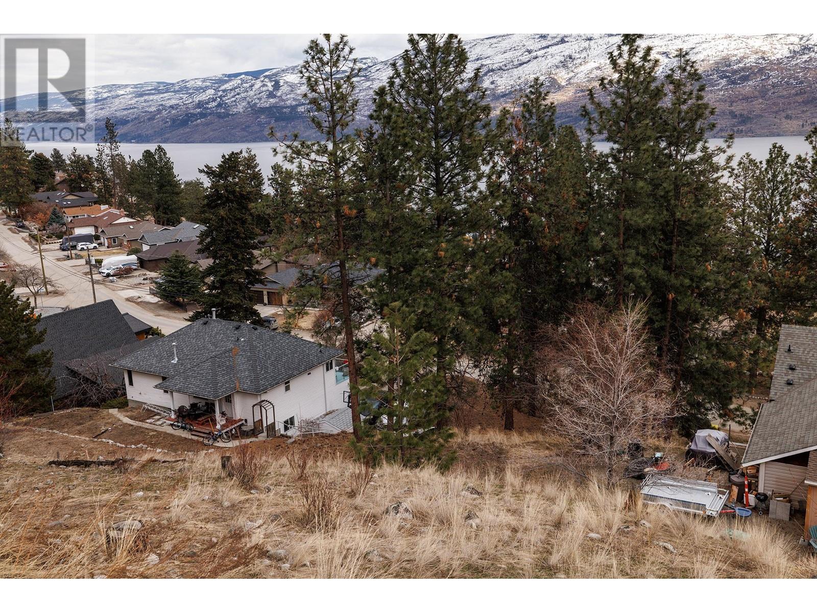 3993 Ponderosa Place, Peachland, BC V0H1X5