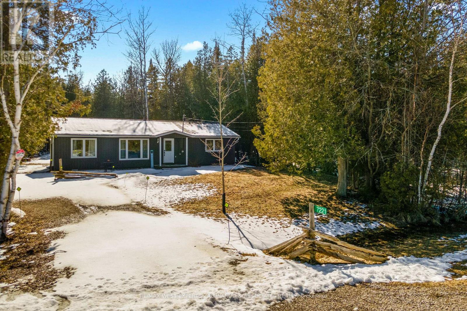 7221 Highway 6 Road, Northern Bruce Peninsula, Ontario  N0H 2T0 - Photo 43 - X12051148
