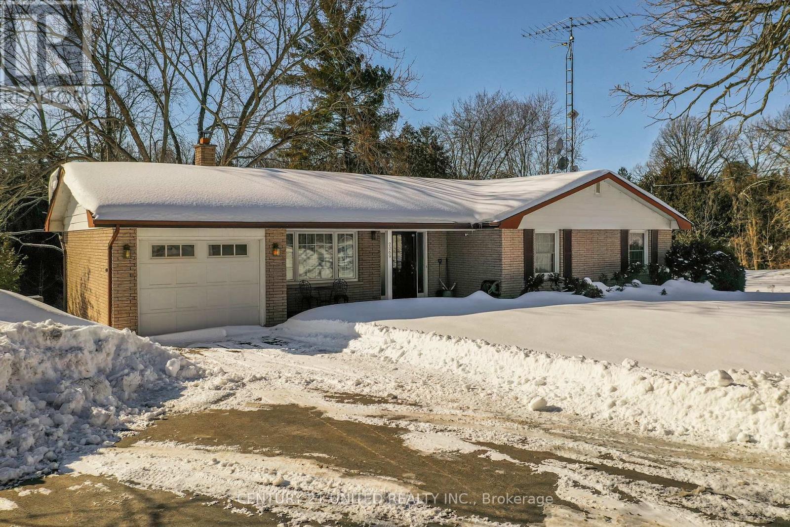 2069 YOUNG'S POINT ROAD, Selwyn, Ontario