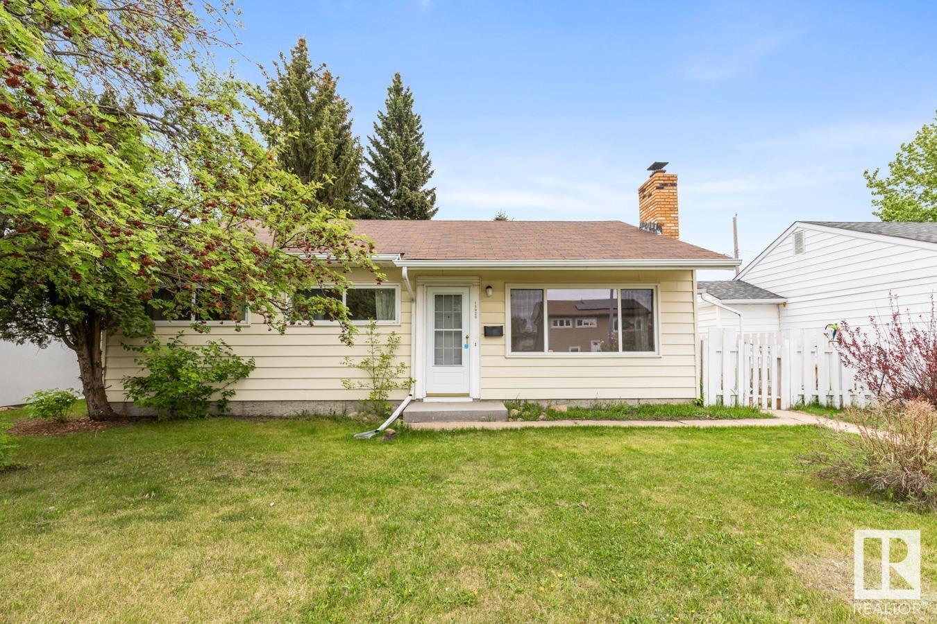 Property at 15925 108 AV NW image 4