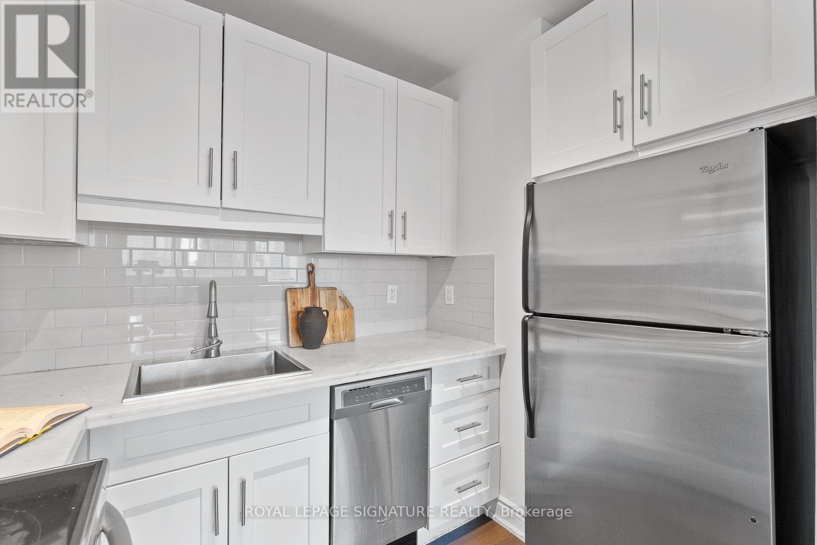 2217 - 40 Homewood Avenue, Toronto (Cabbagetown-South St. James Town), Ontario  M4Y 2K2 - Photo 15 - C12159215