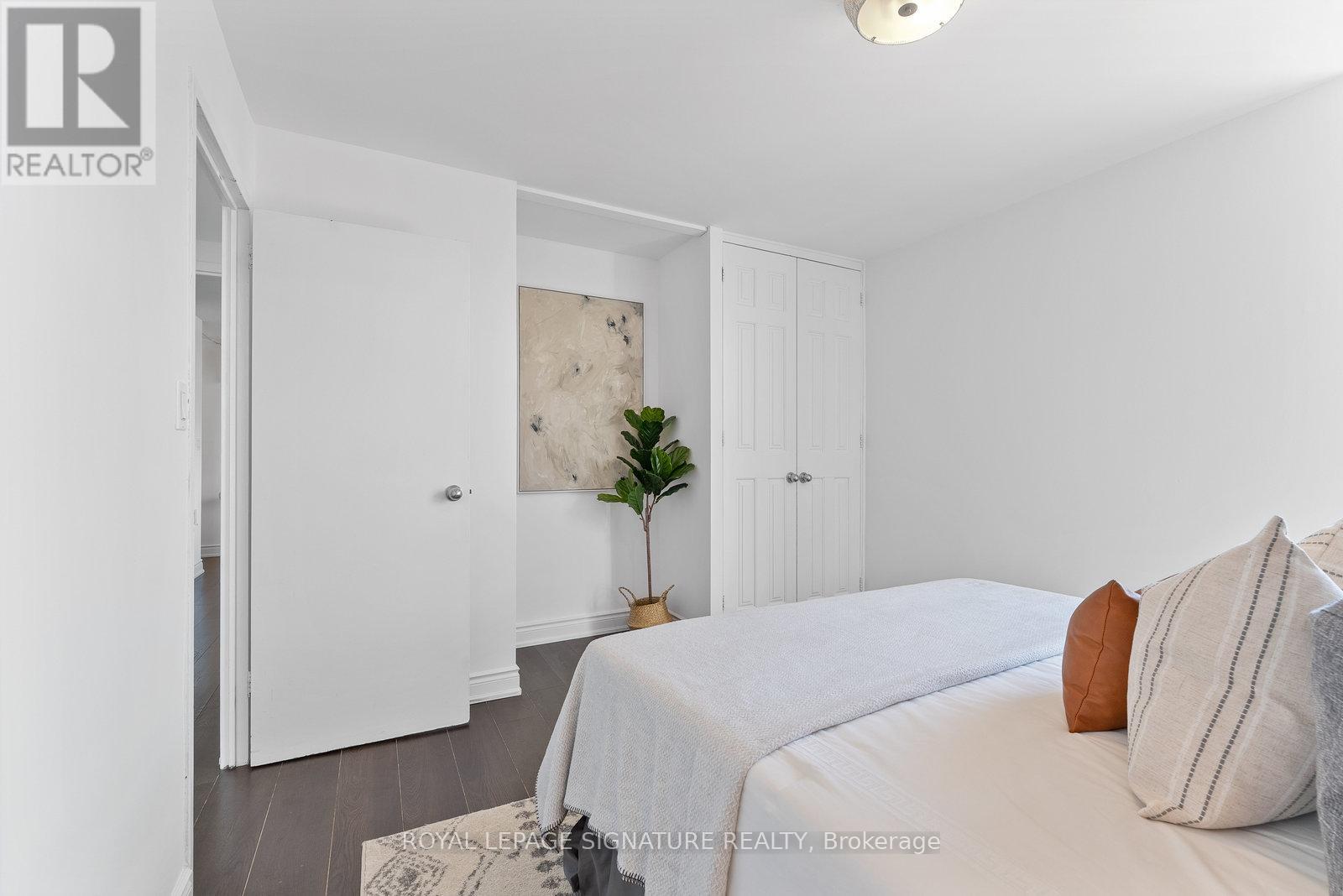 2217 - 40 Homewood Avenue, Toronto (Cabbagetown-South St. James Town), Ontario  M4Y 2K2 - Photo 18 - C12159215