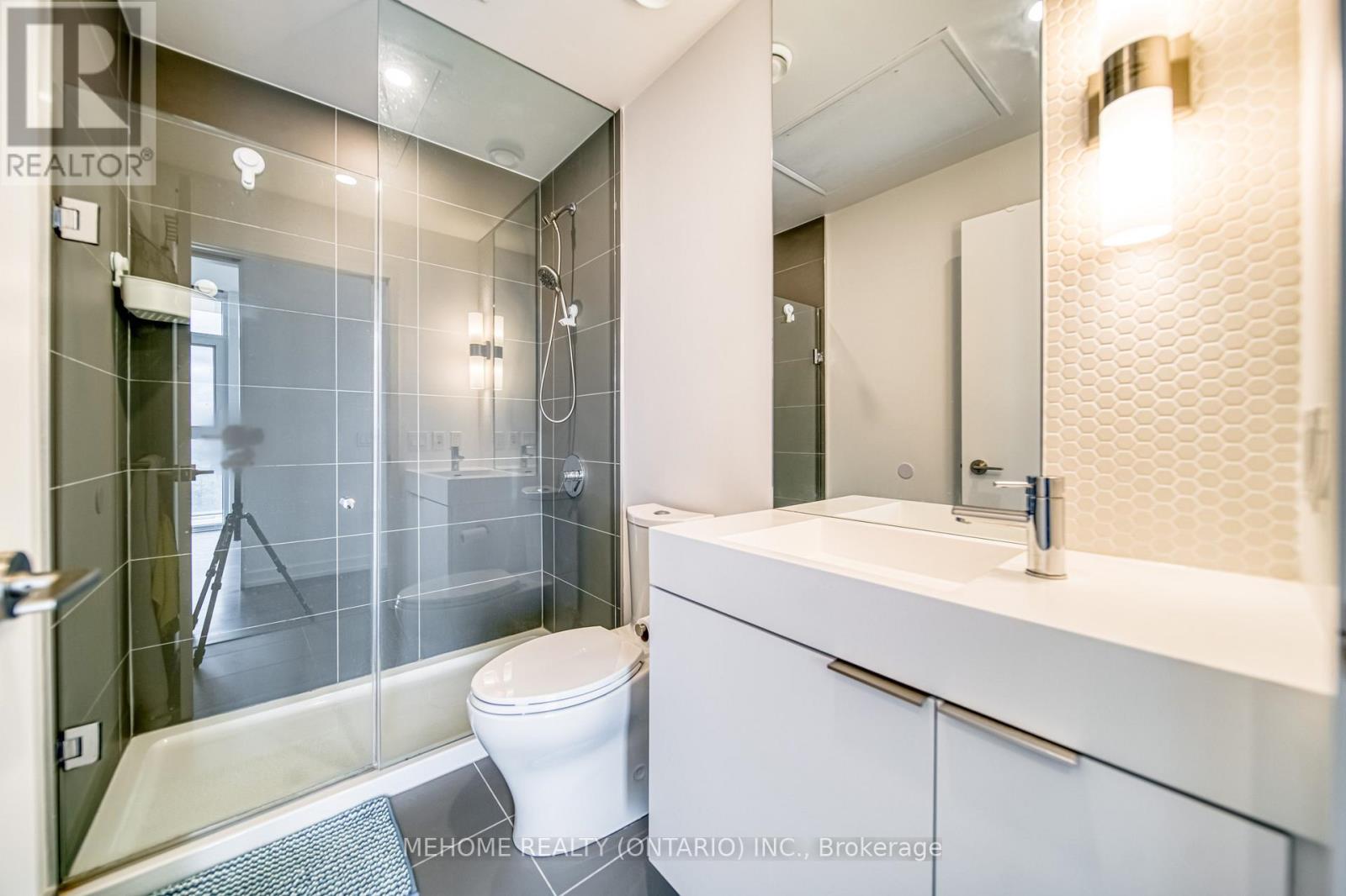 1810 - 33 Helendale Avenue, Toronto (Yonge-Eglinton), Ontario  M4R 0A4 - Photo 16 - C12159227