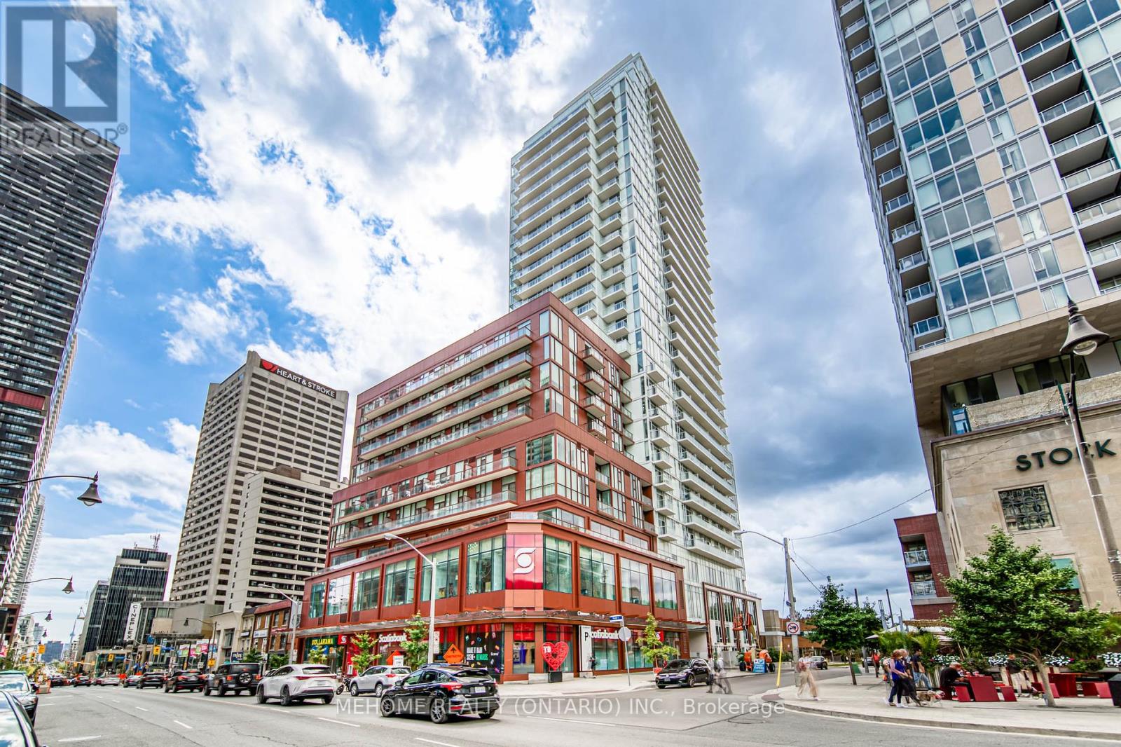 1810 - 33 Helendale Avenue, Toronto (Yonge-Eglinton), Ontario  M4R 0A4 - Photo 2 - C12159227