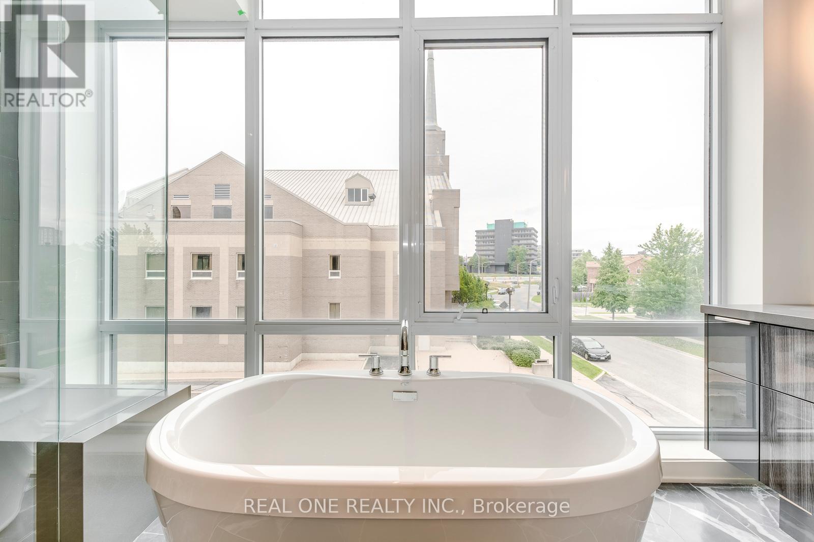 42 Sonic Way, Toronto, Ontario  M3C 0P3 - Photo 39 - C12159253