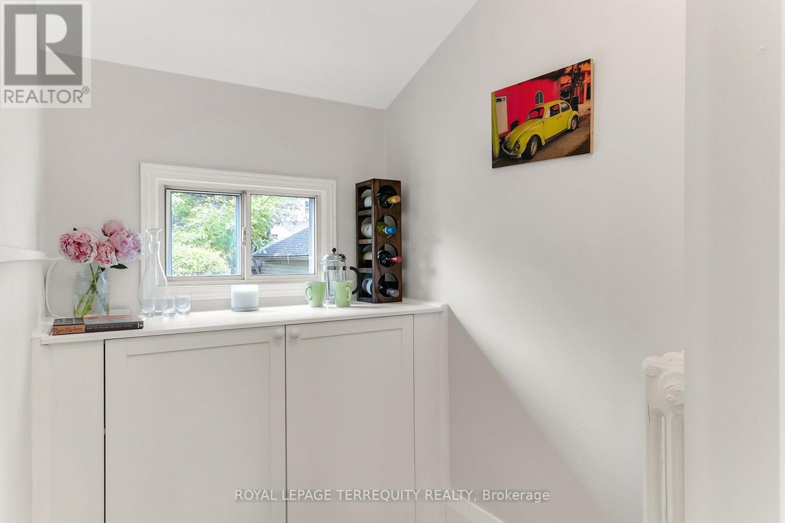 153 Linsmore Crescent, Toronto, Ontario  M4J 4L3 - Photo 15 - E12159185