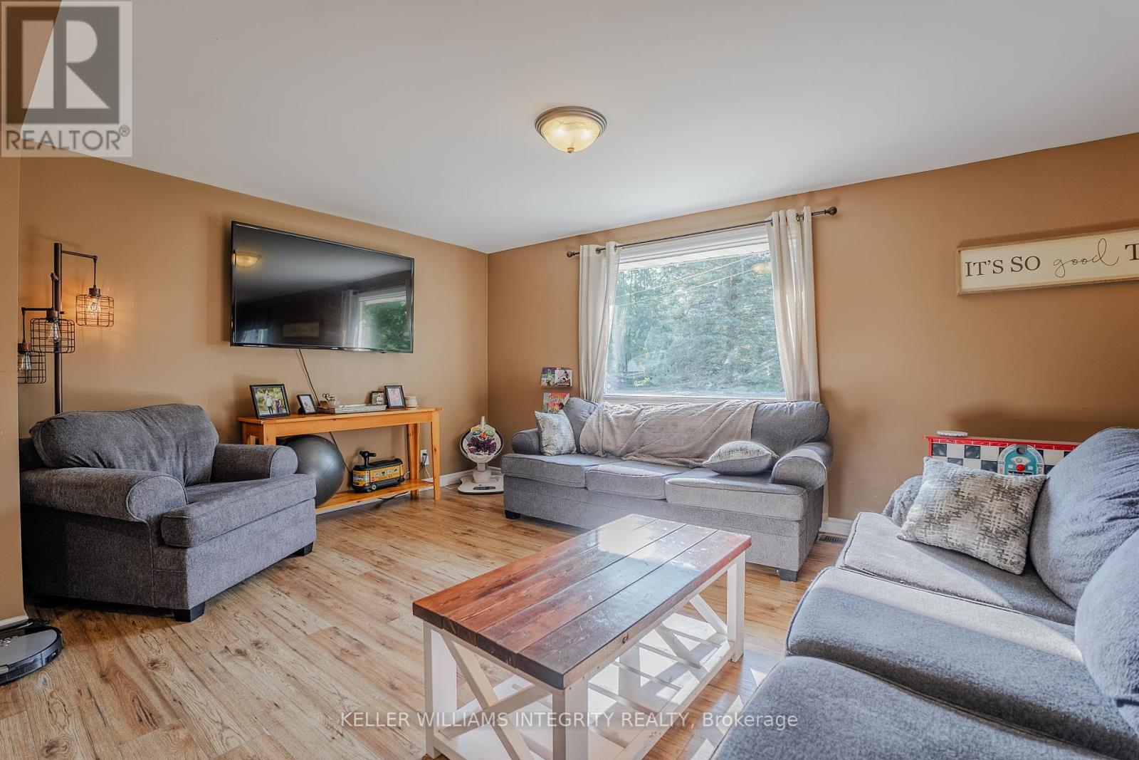 18233 Glen Road, South Glengarry, Ontario  K0C 2J0 - Photo 13 - X12159263