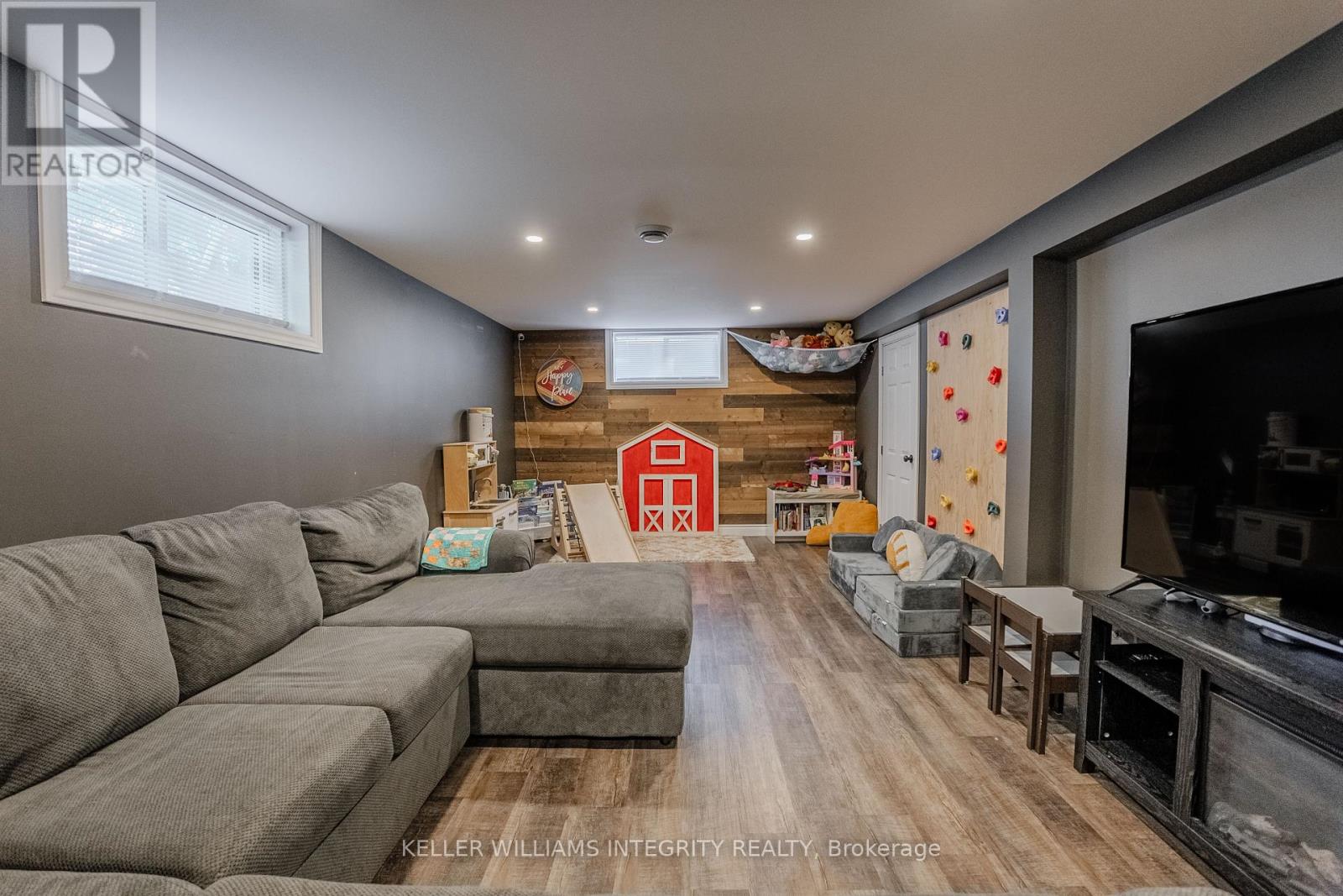 18233 Glen Road, South Glengarry, Ontario  K0C 2J0 - Photo 22 - X12159263