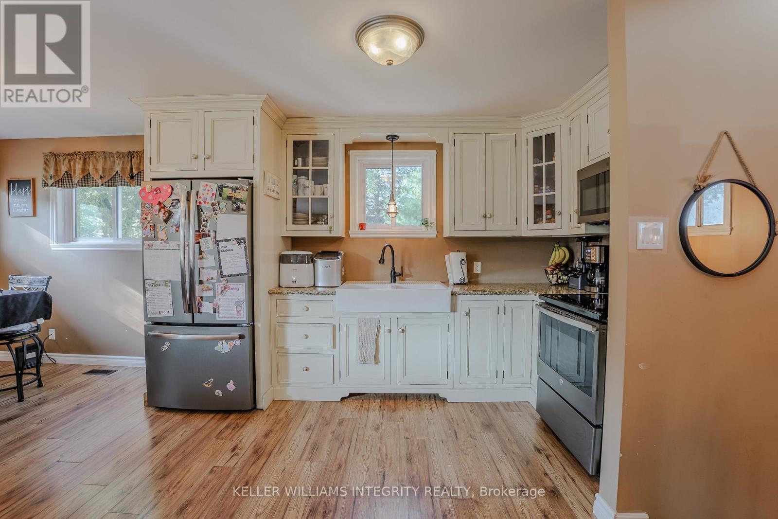 18233 Glen Road, South Glengarry, Ontario  K0C 2J0 - Photo 6 - X12159263