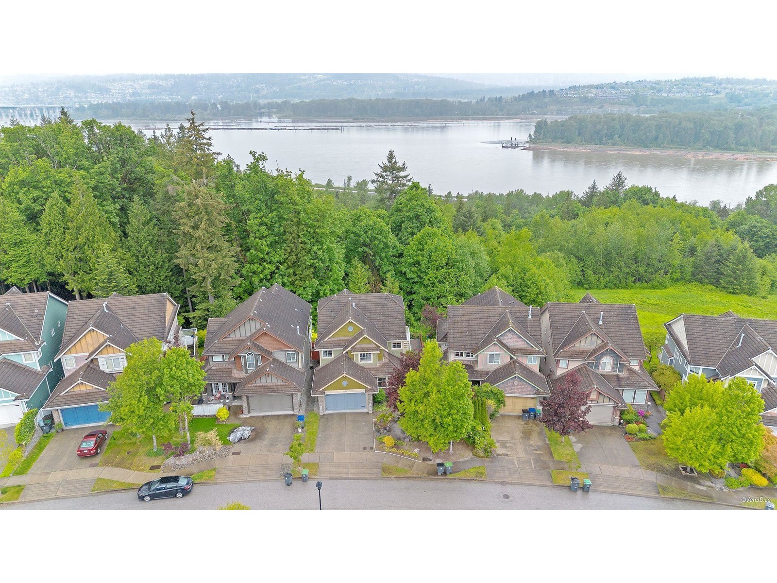 11353 154a Street, Surrey, British Columbia  V3R 2V7 - Photo 1 - R3004350