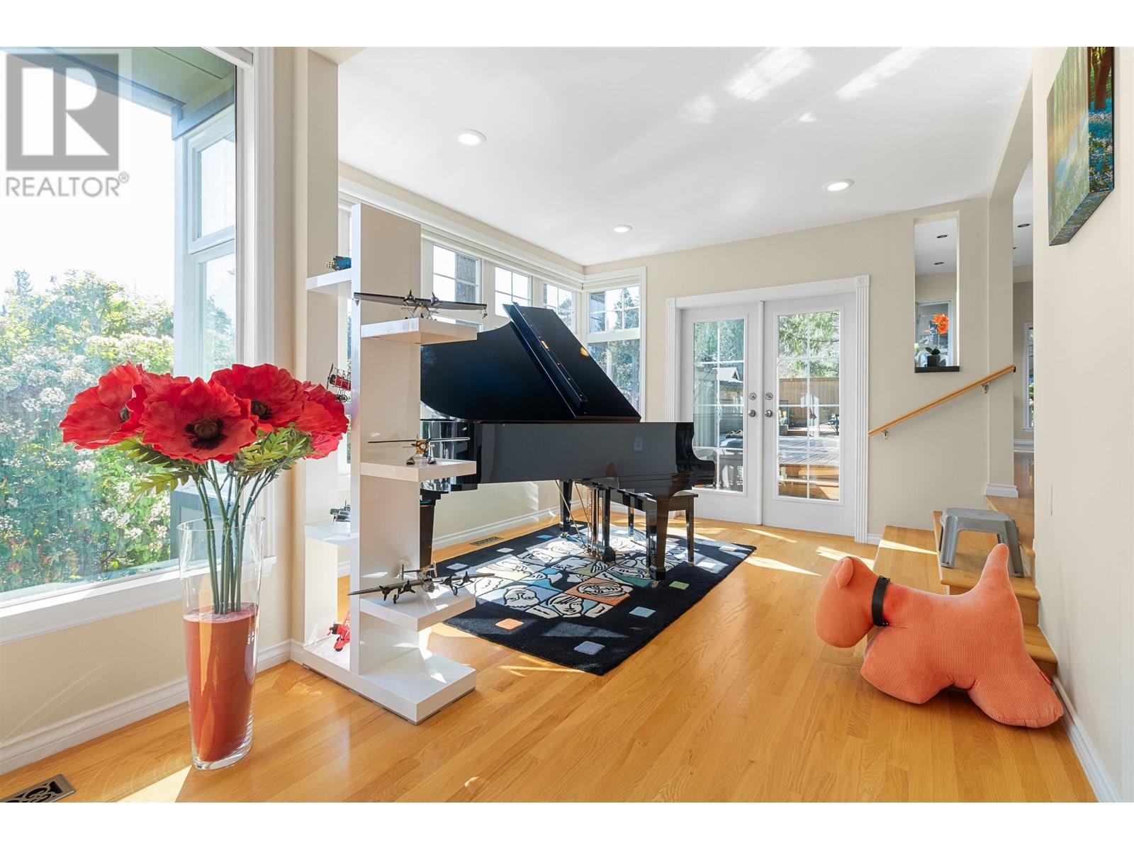 4635 Caulfeild Drive, West Vancouver, British Columbia  V7W 1E9 - Photo 8 - R2986659