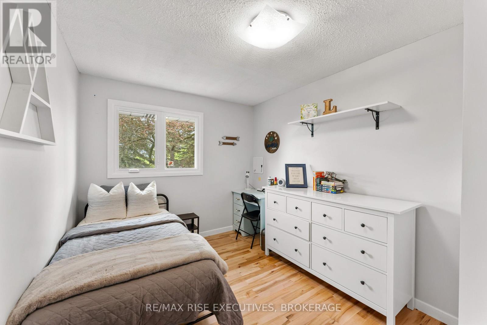 895 Purdy's Court, Kingston, Ontario  K7M 3N1 - Photo 18 - X12153999