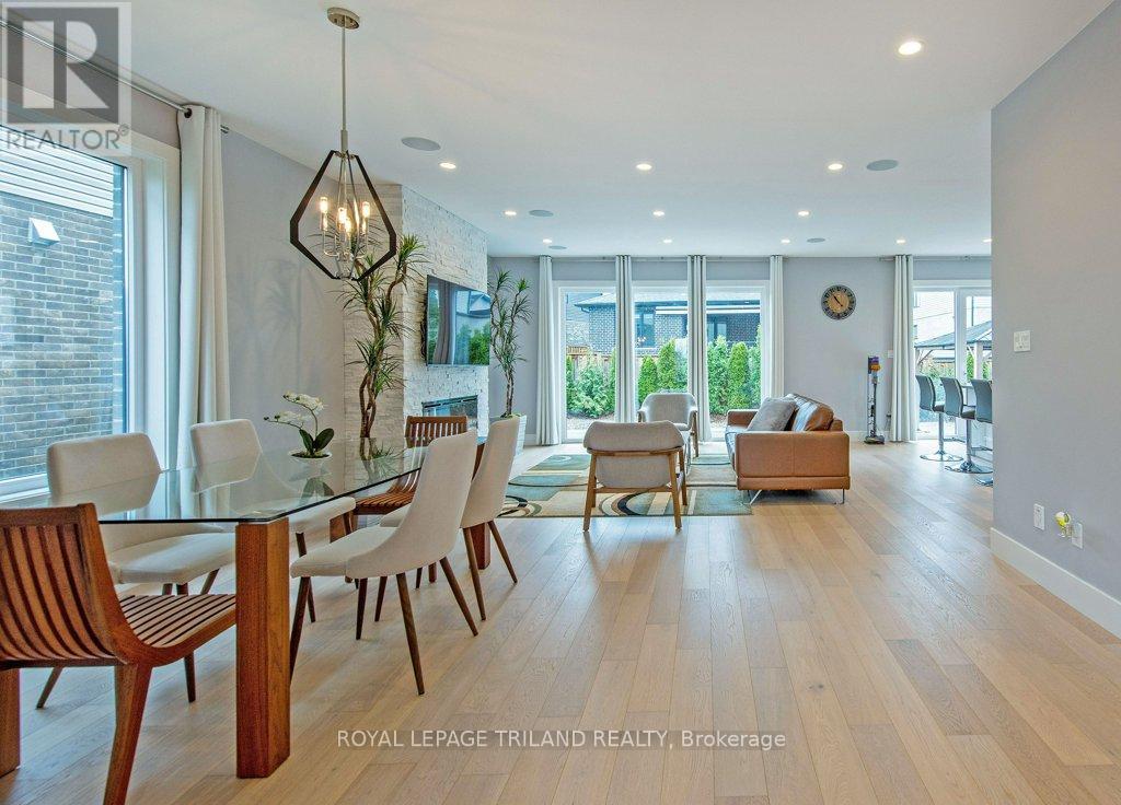 Photo 11 of 50 for 2190 Bakervilla Street