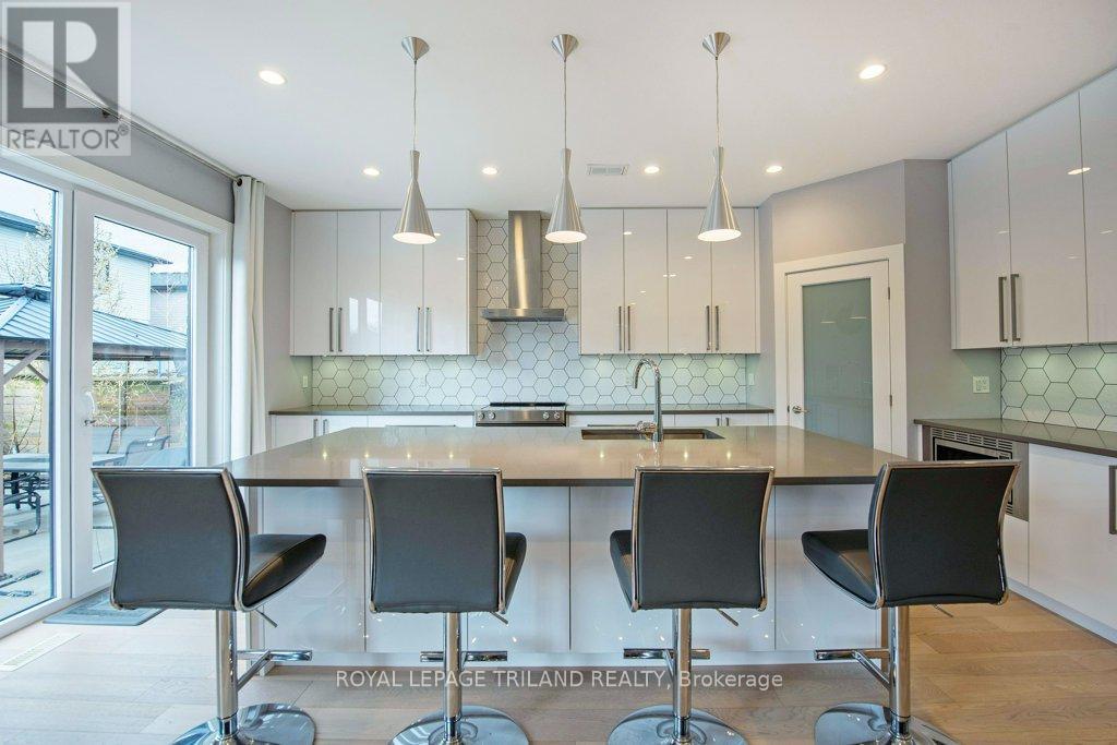Photo 20 of 50 for 2190 Bakervilla Street