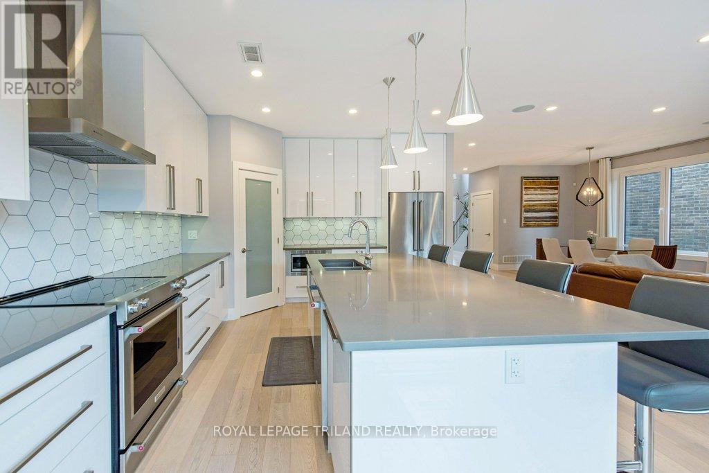 Photo 21 of 50 for 2190 Bakervilla Street