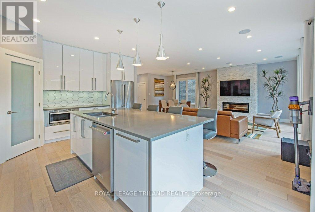 Photo 22 of 50 for 2190 Bakervilla Street