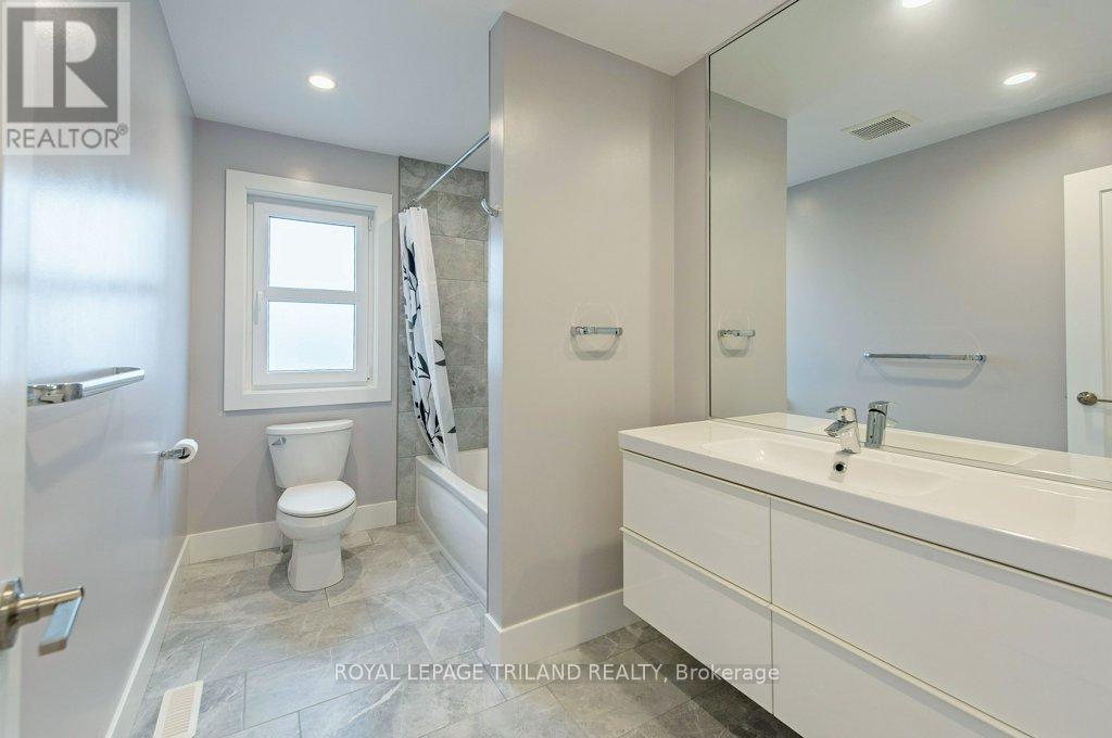 Photo 39 of 50 for 2190 Bakervilla Street