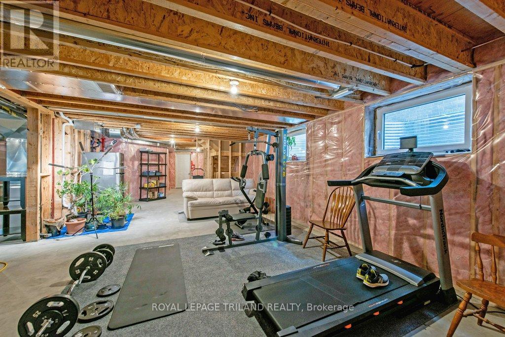 Photo 41 of 50 for 2190 Bakervilla Street