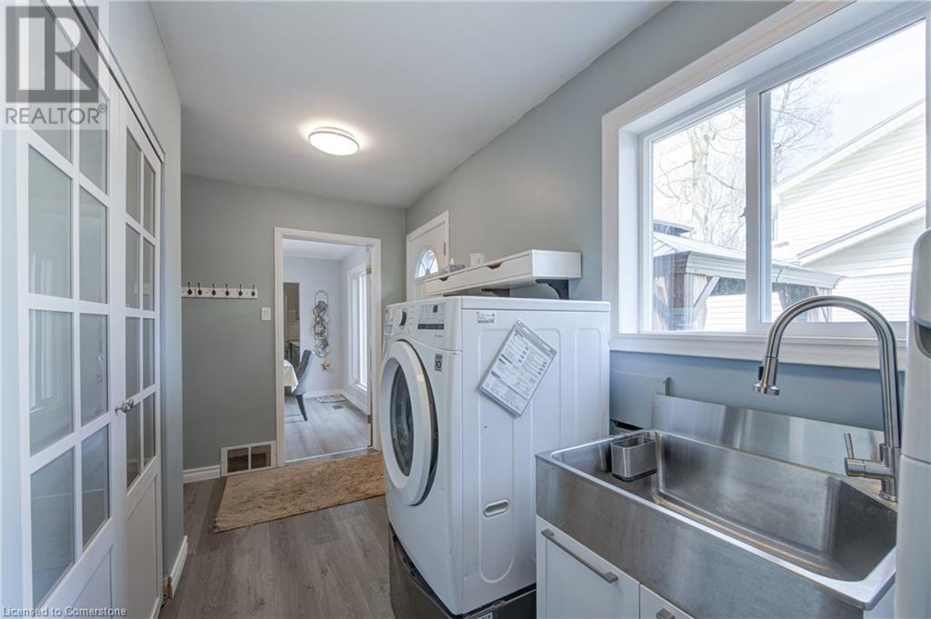 186 Shuh Avenue, Kitchener, Ontario  N2A 1H6 - Photo 20 - 40730005
