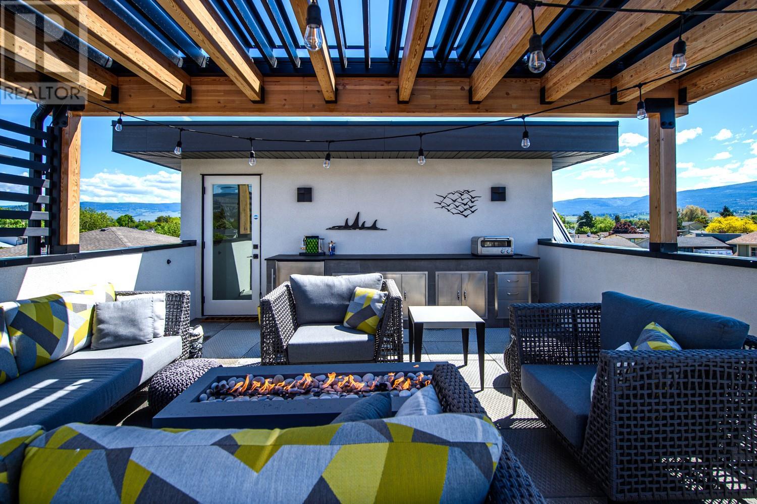 884 Patterson Avenue, Kelowna, British Columbia  V1Y 7Z3 - Photo 6 - 10348303