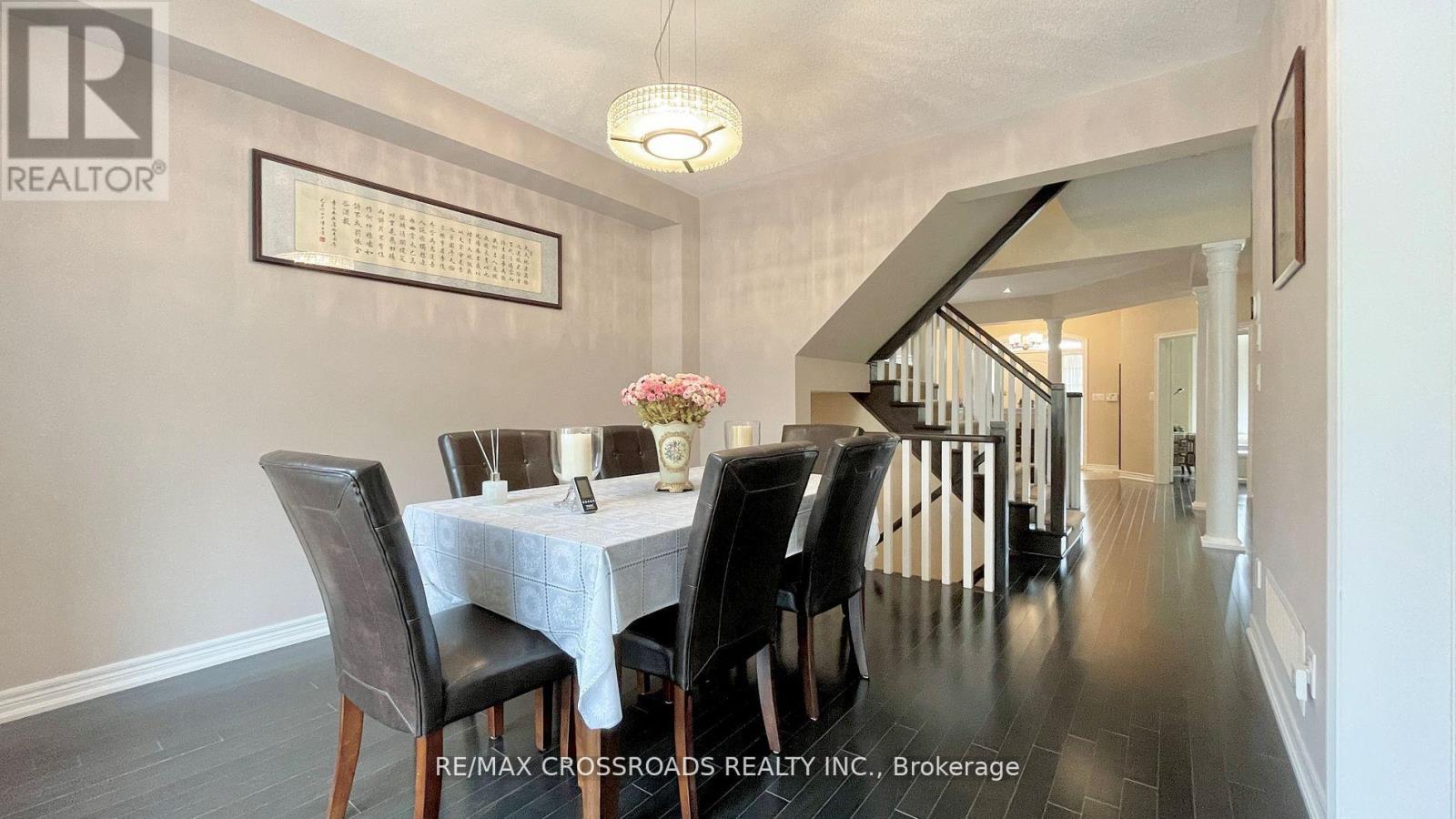 103 Glengordon Crescent, Markham, Ontario  L6C 0K1 - Photo 14 - N12159197