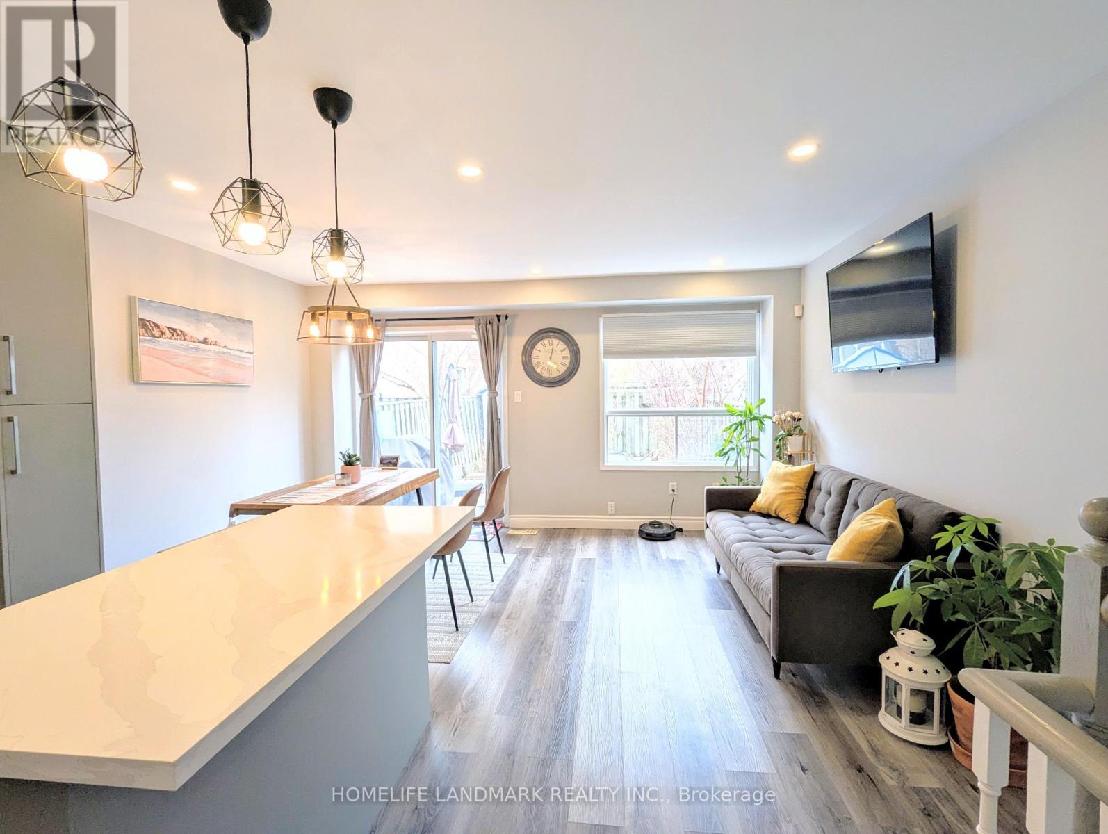 4 - 86 TANIA CRESCENT, Vaughan, Ontario