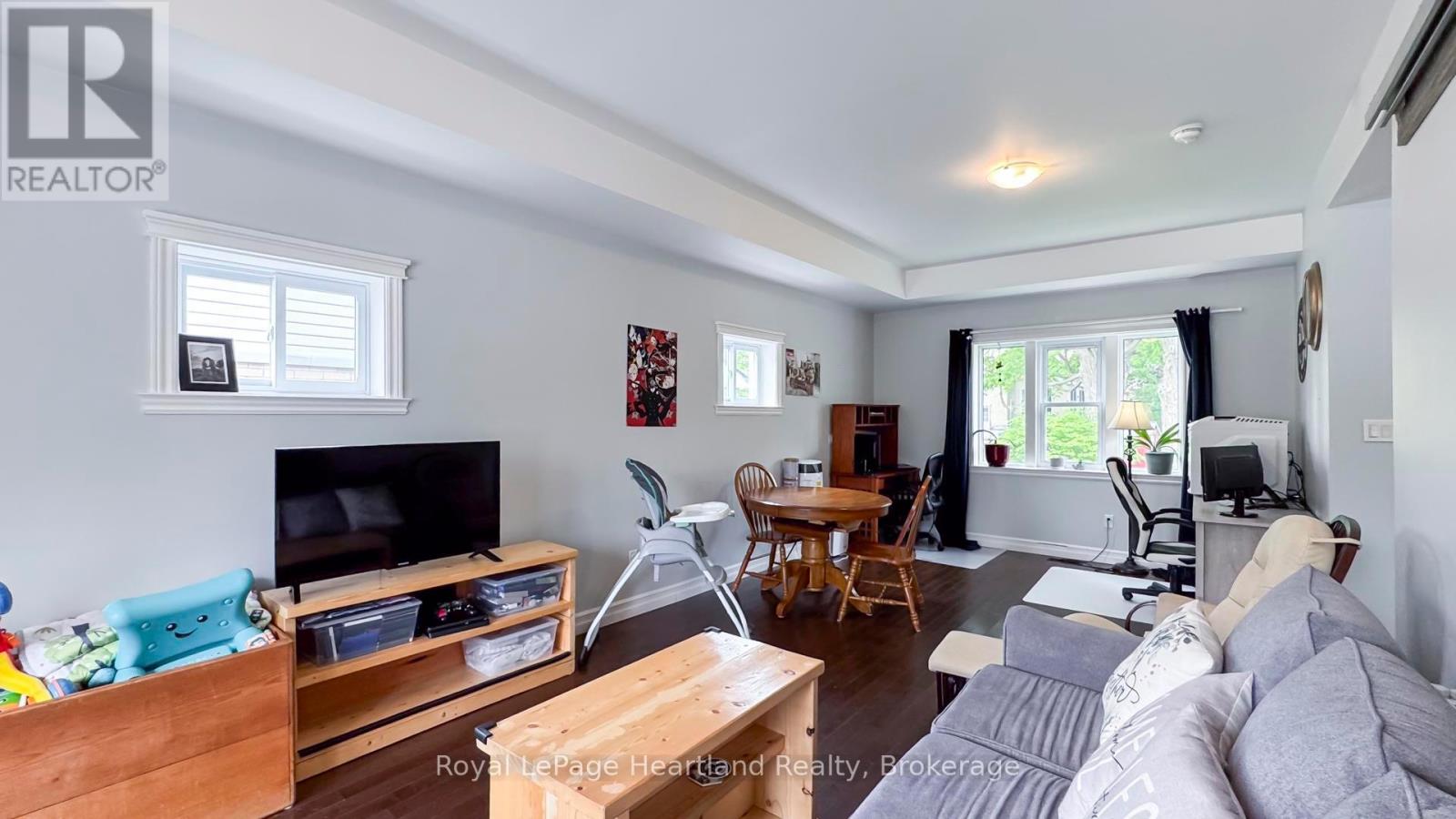 Photo 5 of 38 for 134 Townsend Street