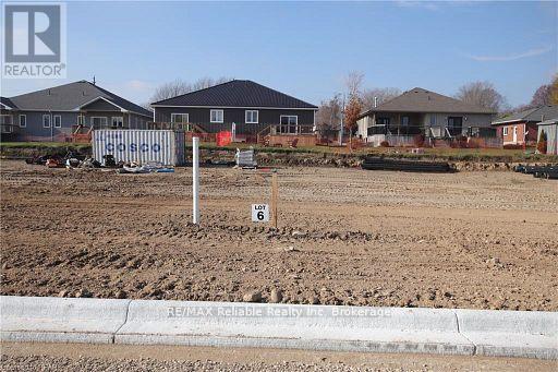 780 BRYANS DRIVE, Huron East, Ontario