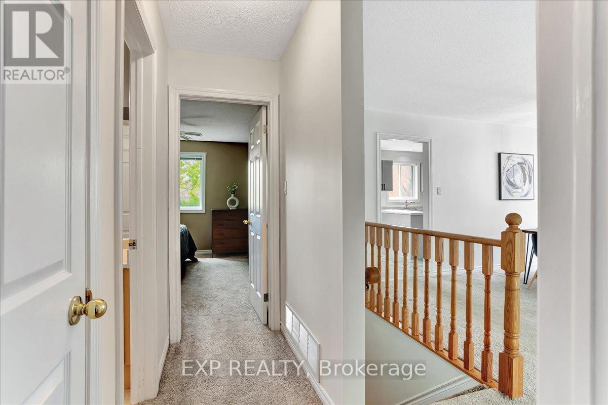 10 Wallwins Way, Barrie, Ontario  L4N 8M1 - Photo 14 - S12159219